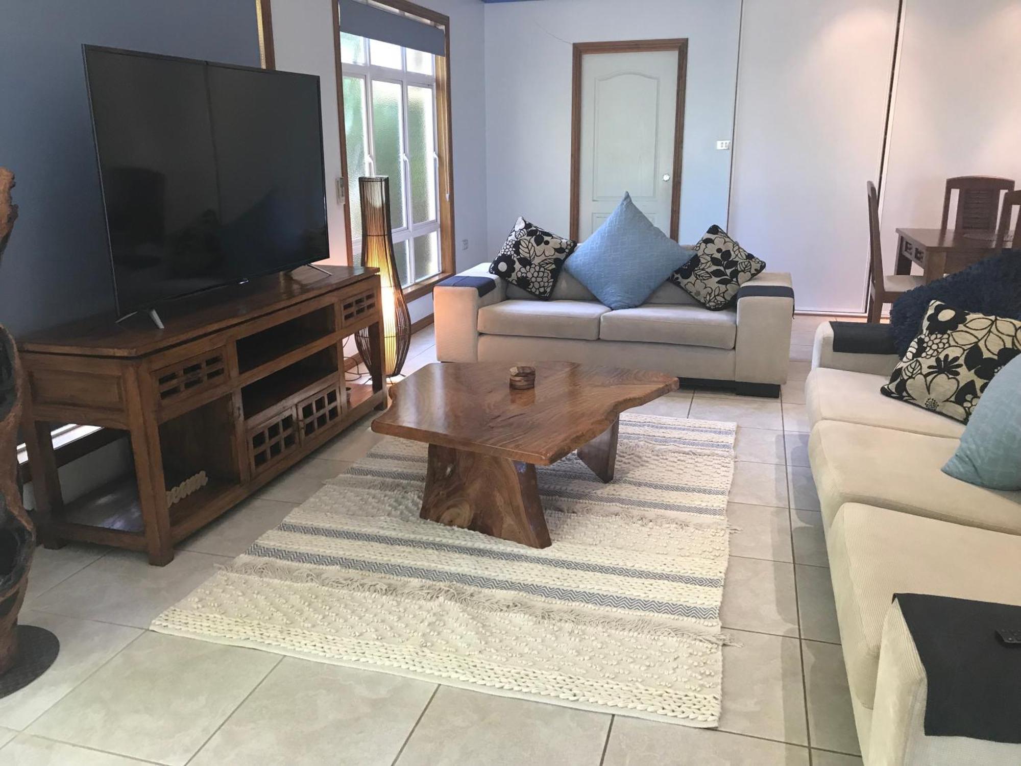 Taj On Byrnes - Private Luxury Apartment Mareeba Bagian luar foto